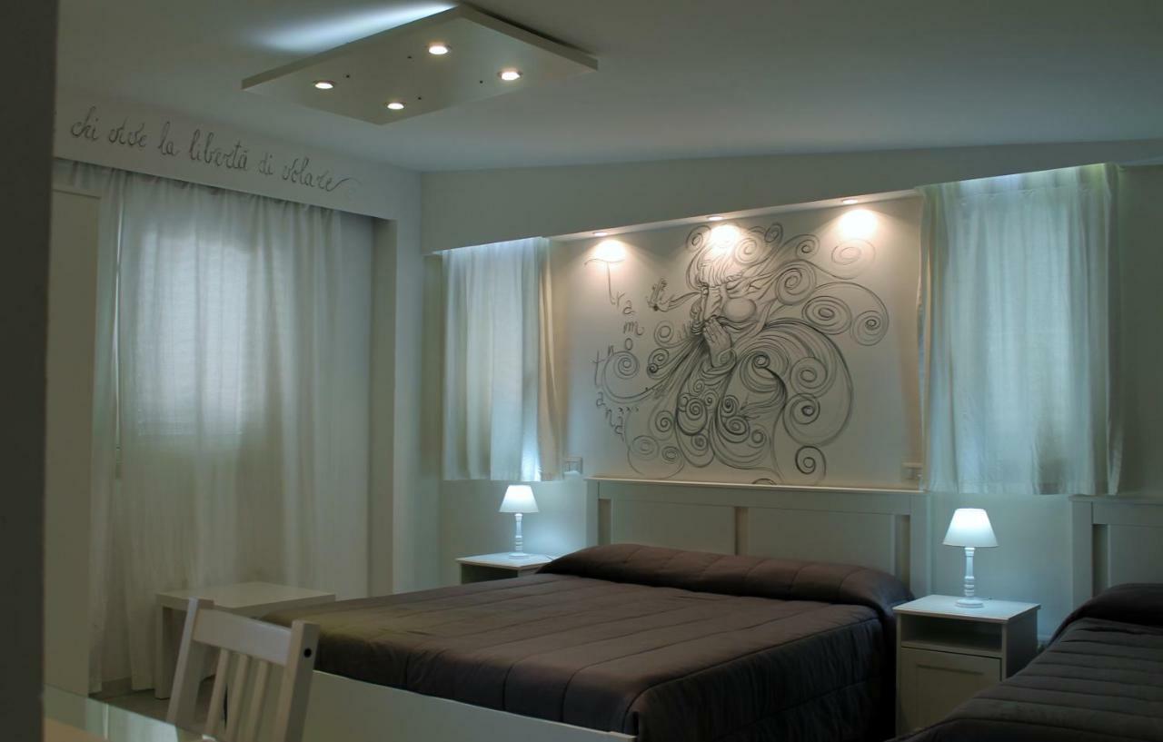 B&B Triskeles จีอาร์ดีนี นักซอส ภายนอก รูปภาพ